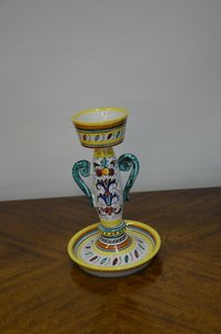 Barevný keramický svícen