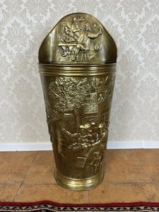 Mosazný koš na uhlí 