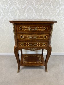 Stolek se zásuvkami, intarzií a kovovými detaily, cena za ks