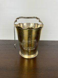 Nádobka  na led s  kleštěmi