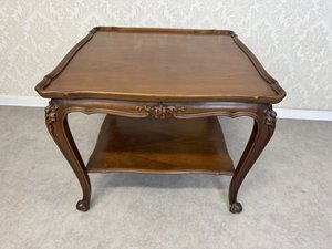 Kávový stolek s květinovým řezem, cena za ks