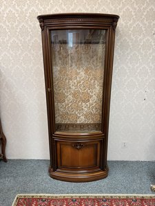 Vitrína na střelné zbraně