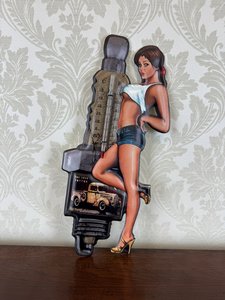 Retro teploměr s motivem  dívky a automobilu, cena za ks