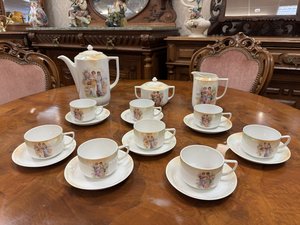 Porcelánová kávová souprava Victoria s romantickými motivy pro 6 osob