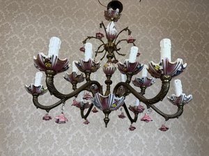 Luxusní porcelánový lustr s 12 rameny