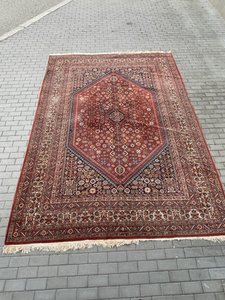 Ručně tkaný orientální koberec