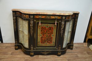 Luxusní komoda s mramorem